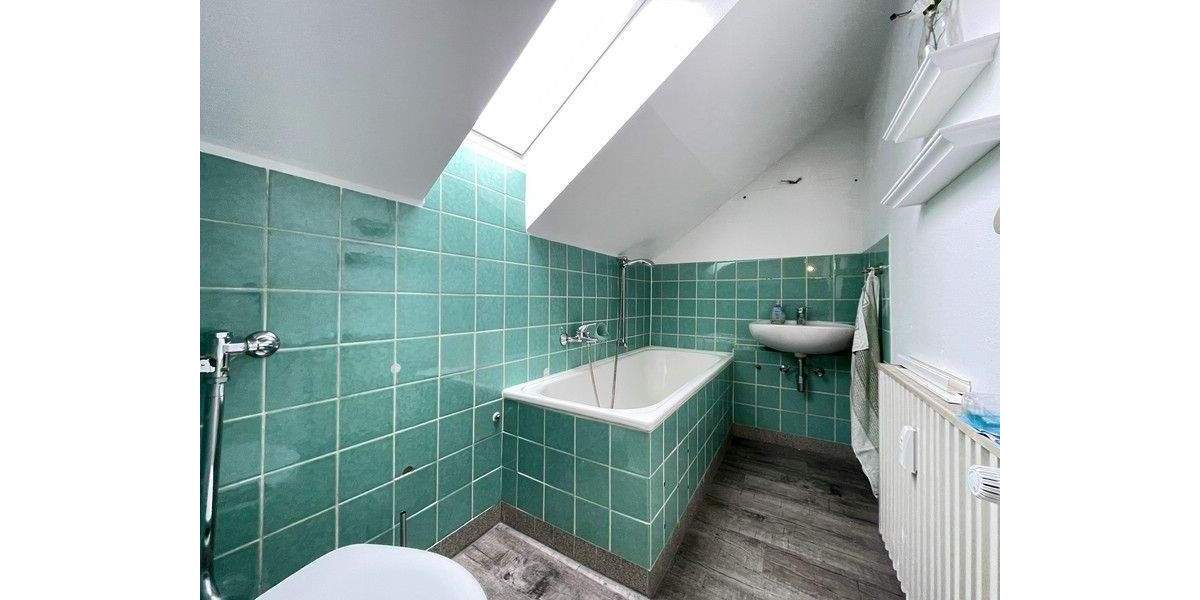 Mehrfamilienhaus, Wohnhaus Nürnberg Falkenheim - 7 Zimmer, 136 m&sup2;, 538.000&euro; | Angebot:25699368