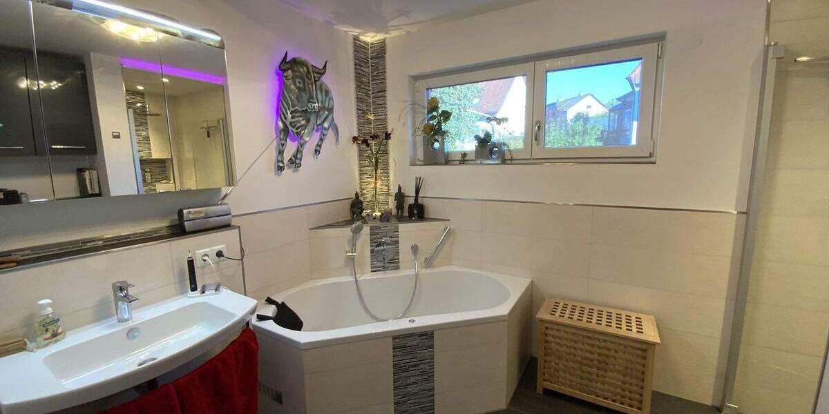 Etagenwohnung Forchheim - 4 Zimmer, 140 m&sup2;, 645.000&euro; | Angebot:25692184