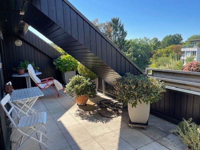 Etagenwohnung Nürnberg Maxfeld - 4 Zimmer, 174 m&sup2;, 2.575&euro; | Angebot:26017782