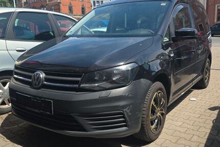 VW Caddy 351.623 km 5.999 &euro; Nürnberg 90443