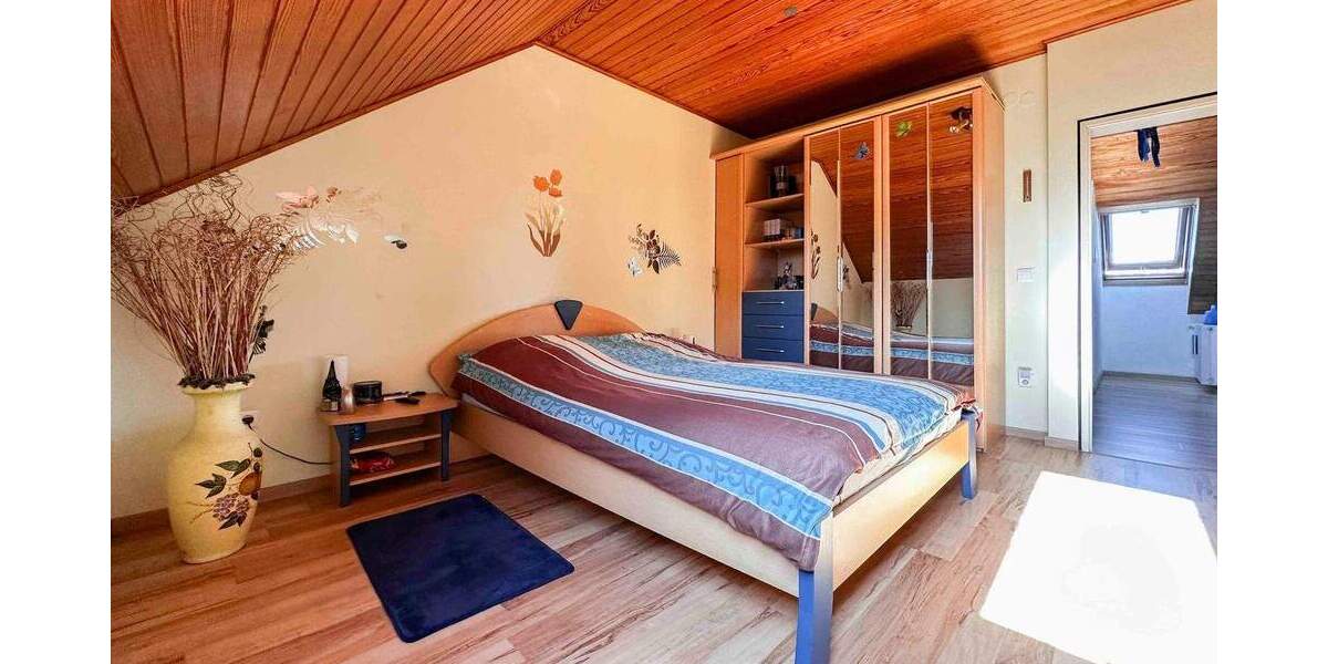 Einfamilienhaus Nürnberg Schweinau - 8 Zimmer, 589.000&euro; | Angebot:25654584