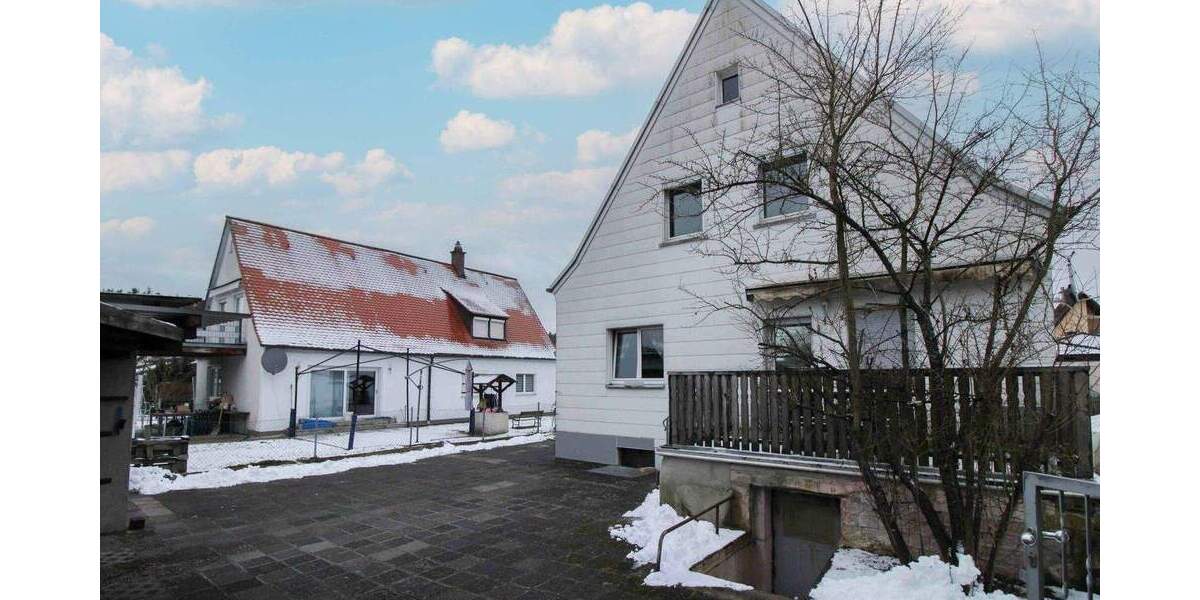 Mehrfamilienhaus, Wohnhaus Schwarzenbruck - 8 Zimmer, 128 m&sup2;, 379.000&euro; | Angebot:25878840
