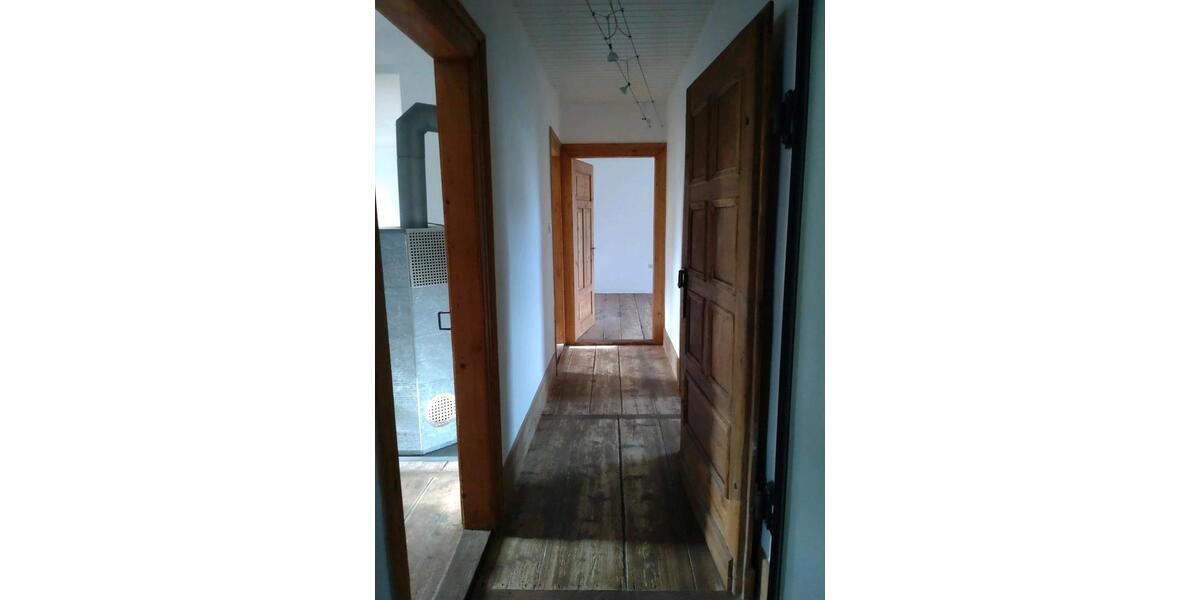 Etagenwohnung Uttenreuth - 4 Zimmer, 100 m&sup2;, 1.410&euro; | Angebot:25173882