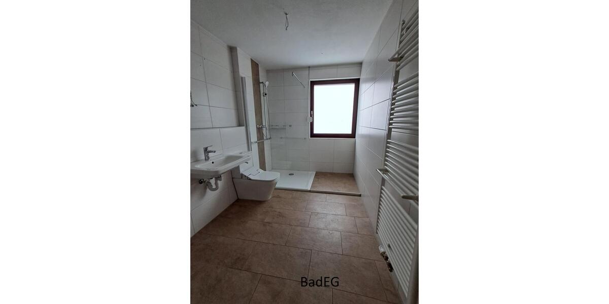 Einfamilienhaus Weisendorf - 7.5 Zimmer, 274 m&sup2;, 440.000&euro; | Angebot:25589665