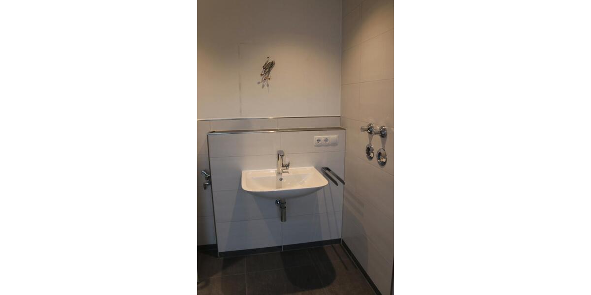 Dachgeschoßwohnung Nürnberg Zerzabelshof - 2 Zimmer, 75 m&sup2;, 900&euro; | Angebot:26365030