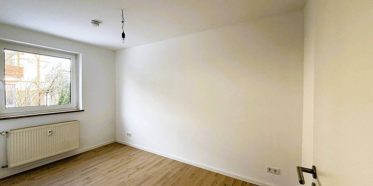 Mehrfamilienhaus, Wohnhaus Nürnberg Falkenheim - 6 Zimmer, 132 m&sup2;, 499.000&euro; | Angebot:26015626