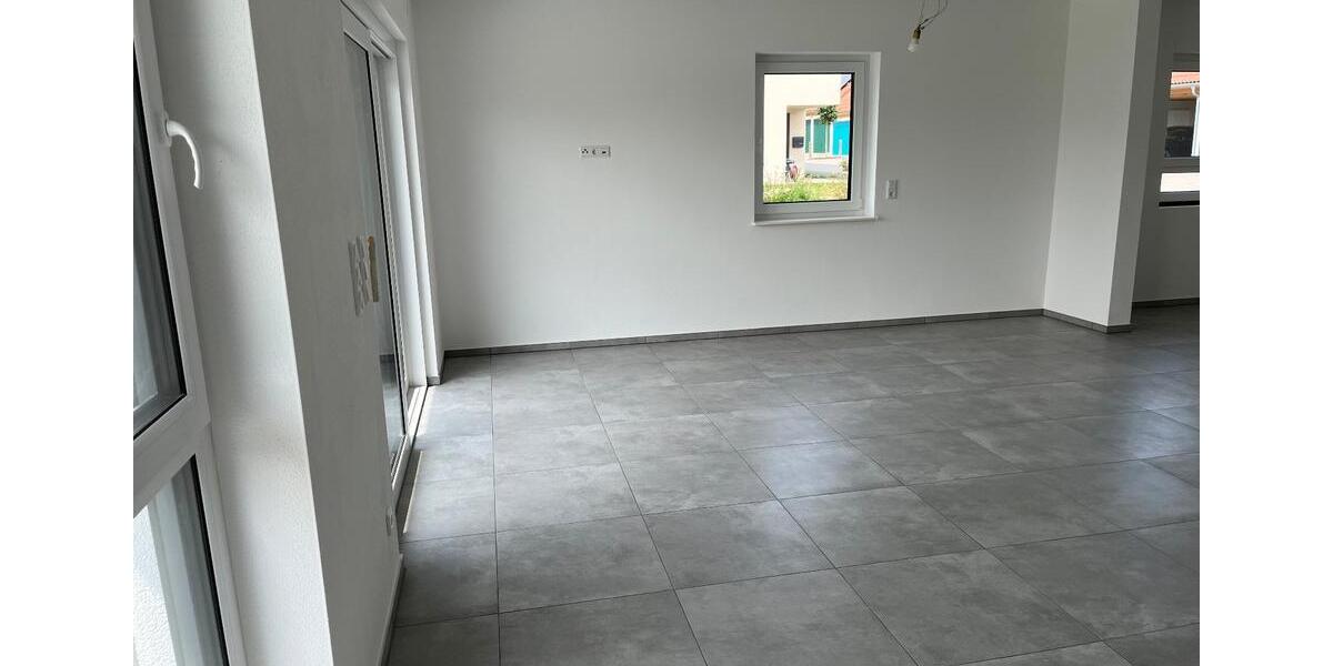 Doppelhaushälfte Markt Erlbach - 5 Zimmer, 121 m&sup2;, 1.690&euro; | Angebot:25652631