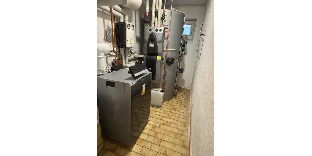 Bungalow Herzogenaurach - 8 Zimmer, 208 m&sup2;, 729.000&euro; | Angebot:26994229