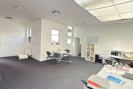 Wohnung Nürnberg Gleißhammer - 4 Zimmer, 200 m&sup2;, 2.200&euro; | Angebot:26661609