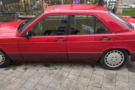 Mercedes-Benz 190 268.280 km 3.200 &euro; Lonnerstadt 91315