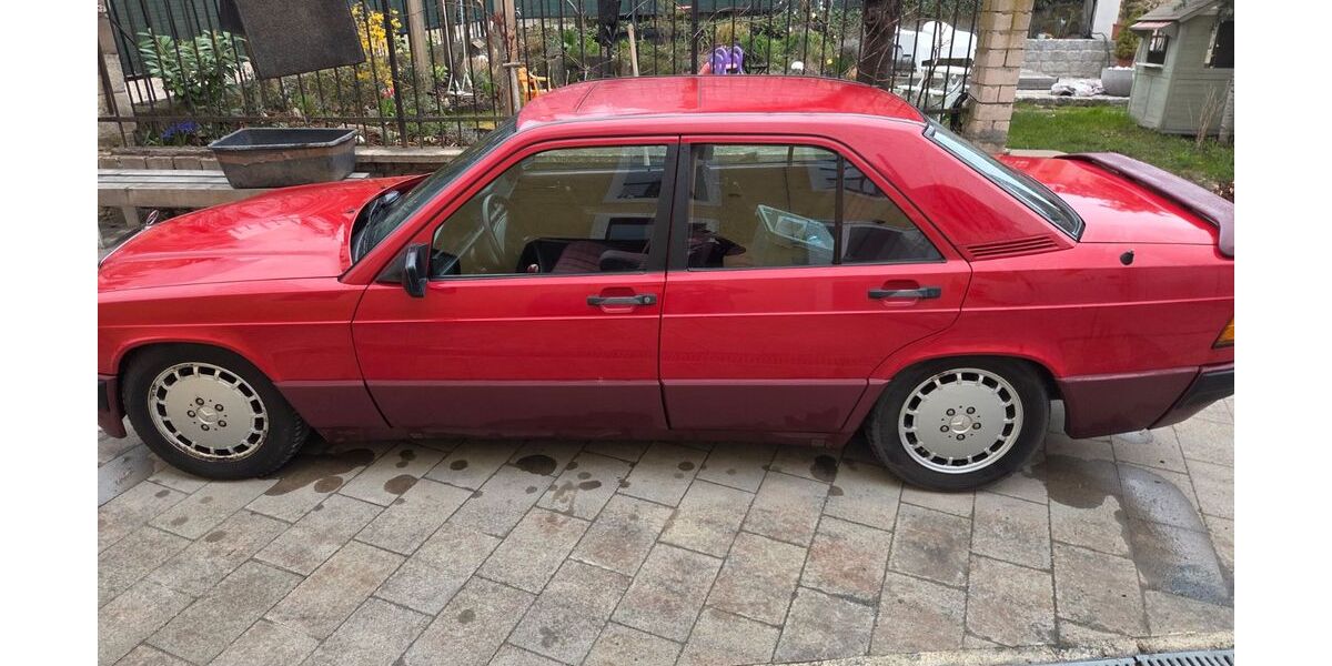 Mercedes-Benz 190 268.280 km 3.200 &euro; Lonnerstadt 91315