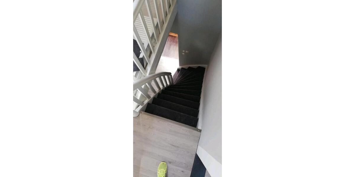 Einfamilienhaus Schwabach - 7 Zimmer, 120 m&sup2;, 1.600&euro; | Angebot:25942046