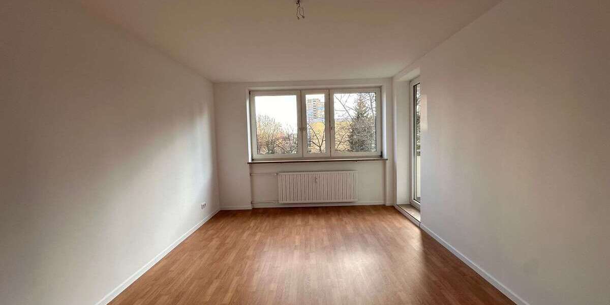 Etagenwohnung Nürnberg Röthenbach - 3 Zimmer, 80 m&sup2;, 957&euro; | Angebot:23795605