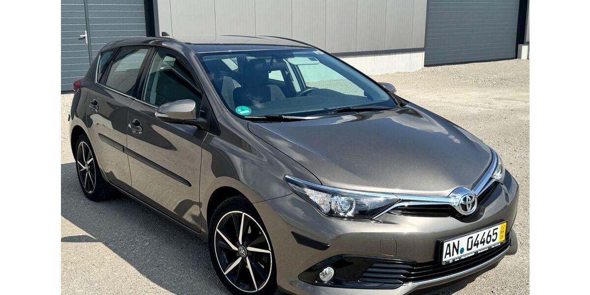 Toyota Auris 150.577 km 9.100 &euro; Heilsbronn 91560