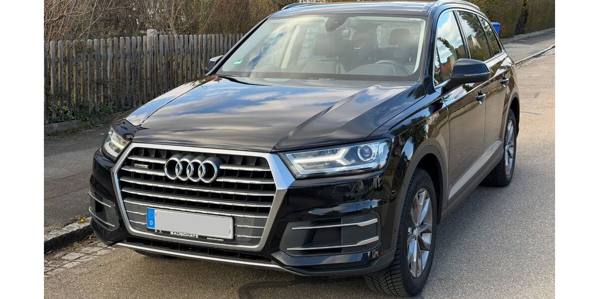 Audi Q7 255.000 km 18.999 &euro; Nürnberg 90455