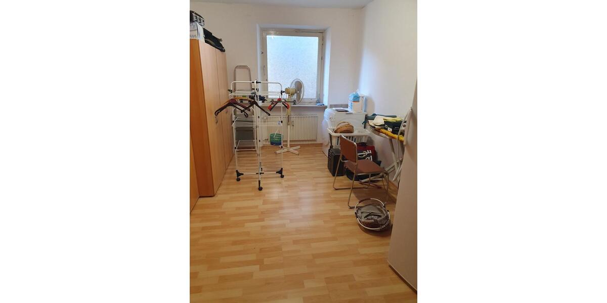 Etagenwohnung Herzogenaurach - 3 Zimmer, 86 m&sup2;, 1.000&euro; | Angebot:25301837