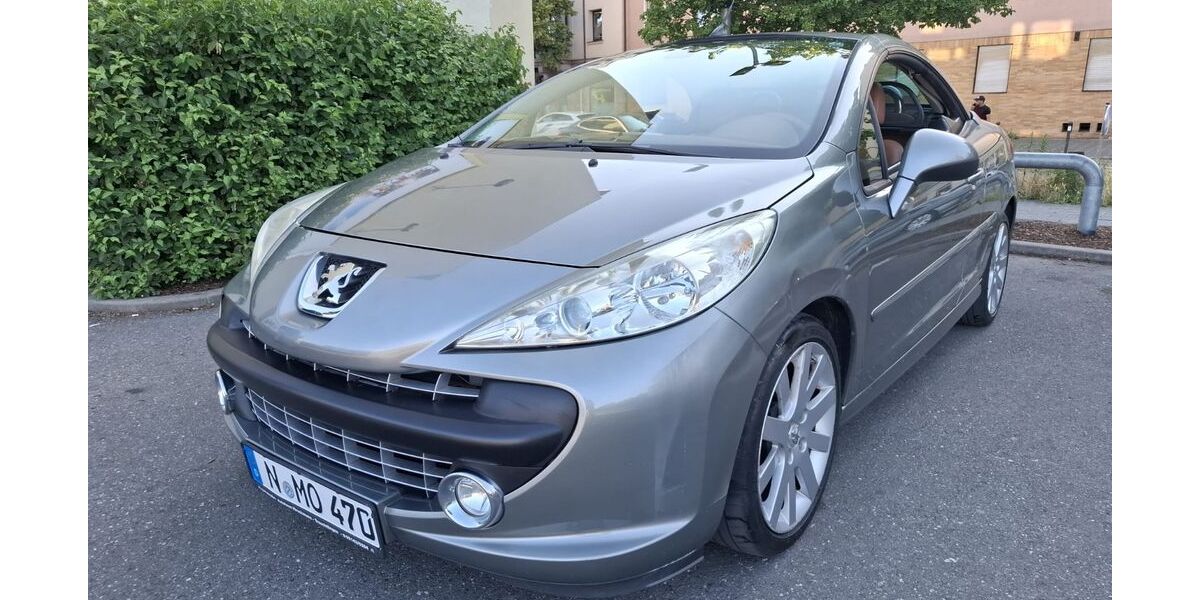 Peugeot 207 145.800 km 990 &euro; Nürnberg 90439