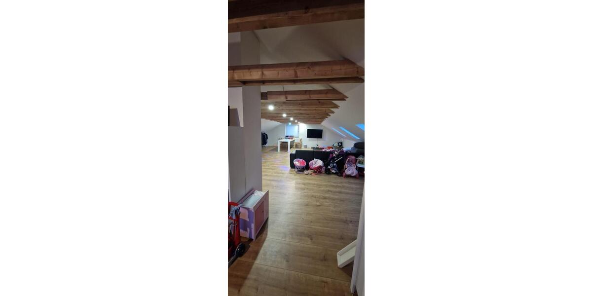 Einfamilienhaus Windsbach - 7 Zimmer, 250 m&sup2;, 490.000&euro; | Angebot:25052583