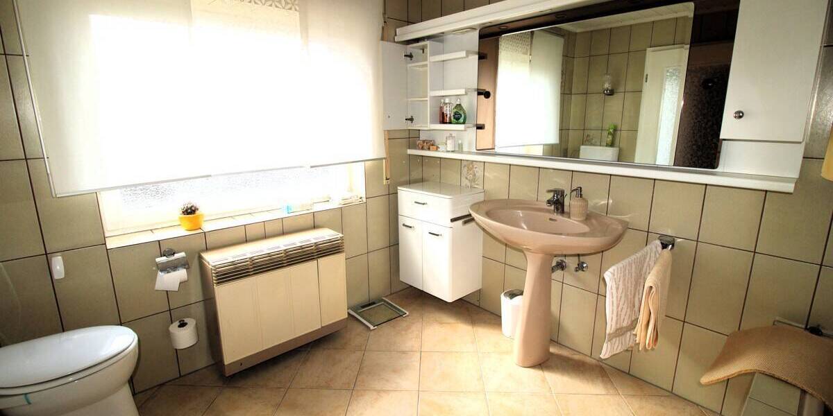 Doppelhaushälfte Roth - 3 Zimmer, 97 m&sup2;, 295.000&euro; | Angebot:25677592