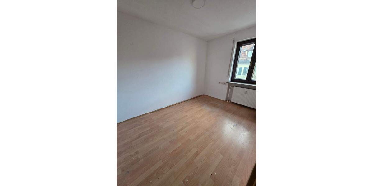 Etagenwohnung Feucht - 3 Zimmer, 100 m&sup2;, 349.000&euro; | Angebot:25984634