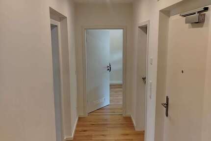 Wohnung Nürnberg - 2 Zimmer, 75 m&sup2;, 1.100&euro; | Angebot:27017013