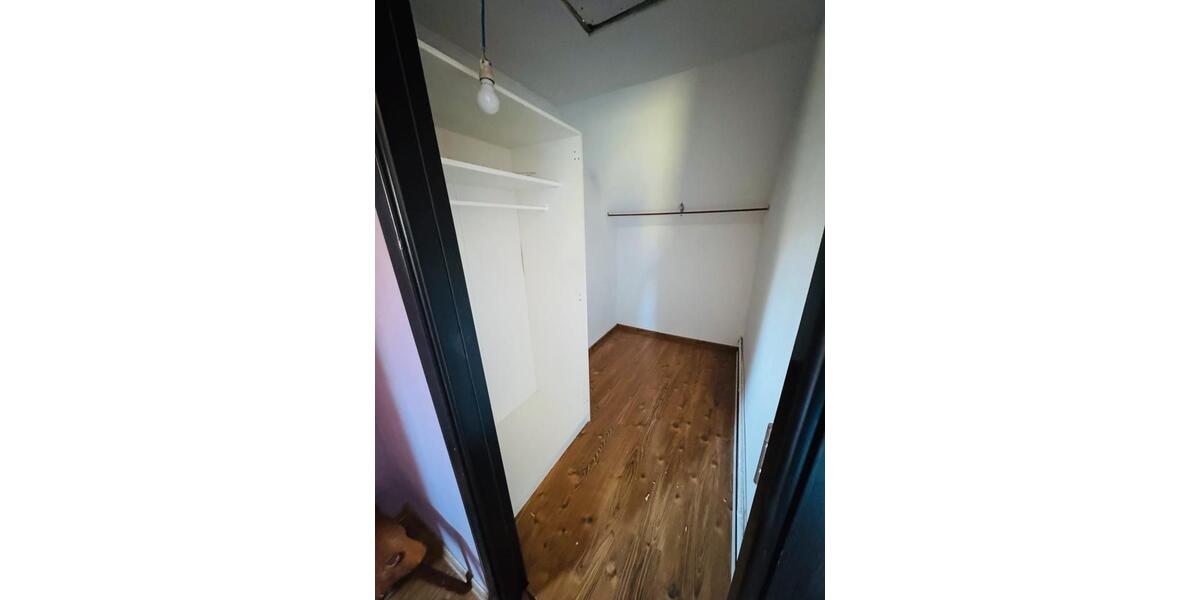 Dachgeschoßwohnung Windsbach - 2 Zimmer, 70 m&sup2;, 800&euro; | Angebot:25881525