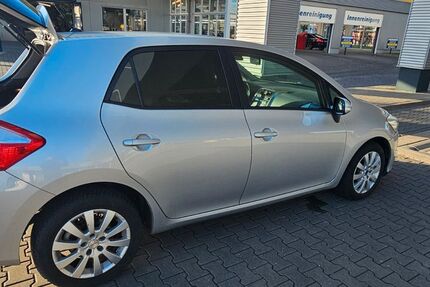 Toyota Auris 268.000 km 5.500 &euro; Nürnberg 90443