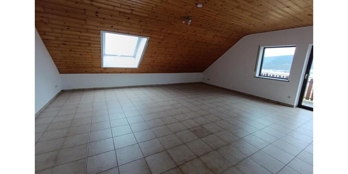 Etagenwohnung Igensdorf - 5 Zimmer, 135 m&sup2;, 1.190&euro; | Angebot:26612657