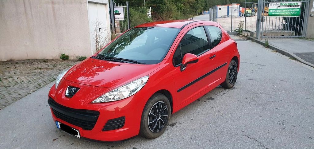 Peugeot 207 155.000 km 2.200 &euro; Nürnberg 90429