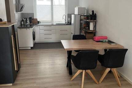 Wohnung Fürth Südstadt - 3 Zimmer, 82 m&sup2;, 1.030&euro; | Angebot:25796758