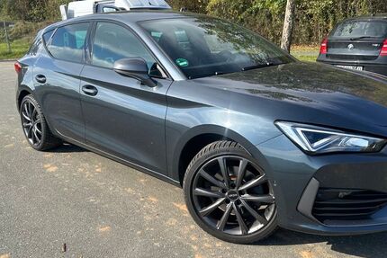 Cupra Leon 58.000 km 22.999 &euro; Stein 90547