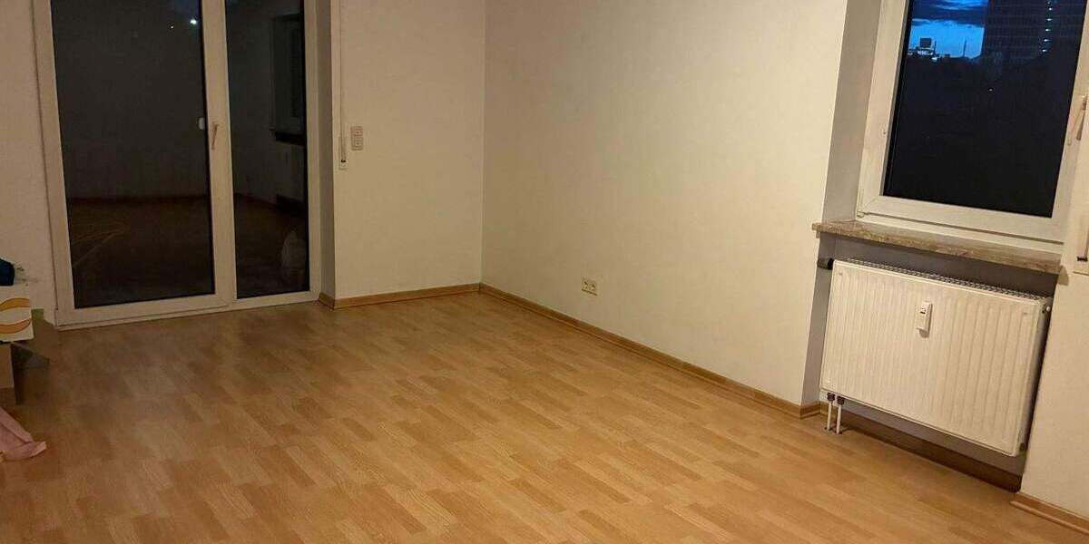 Zimmer Nürnberg Thon - 3 Zimmer, 83 m&sup2;, 950&euro; | Angebot:25876836