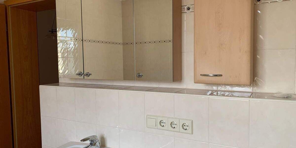 Etagenwohnung Neustadt an der Aisch Neustadt - 3 Zimmer, 86 m&sup2;, 790&euro; | Angebot:25660941