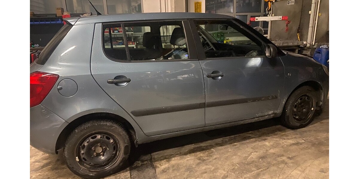 Skoda Fabia 104.075 km 2.999 &euro; Fürth 90744