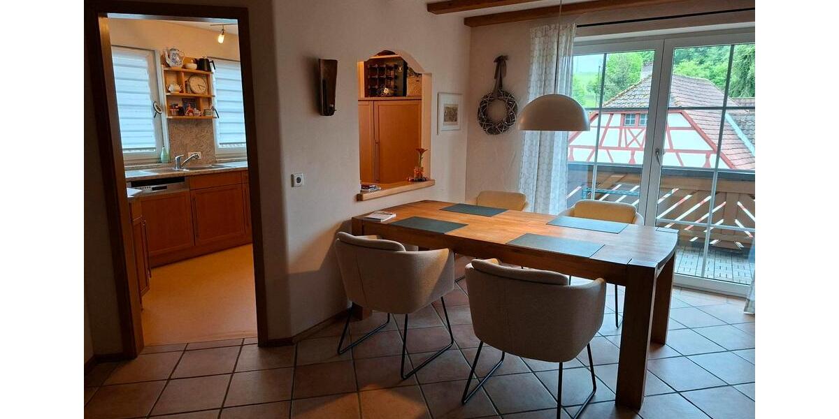 Dachgeschoßwohnung Diespeck - 5 Zimmer, 115 m&sup2;, 920&euro; | Angebot:26546176
