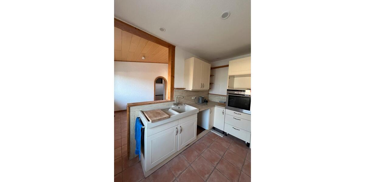 Einfamilienhaus Wiesenthau - 6 Zimmer, 180 m&sup2;, 1.600&euro; | Angebot:25859620