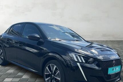 Peugeot 208 31.000 km 17.590 &euro; Nürnberg OT Schweinau 90439