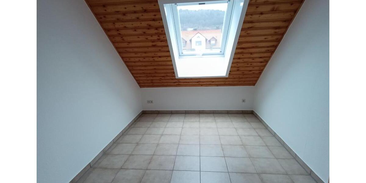 Etagenwohnung Igensdorf - 5 Zimmer, 135 m&sup2;, 1.190&euro; | Angebot:26612657