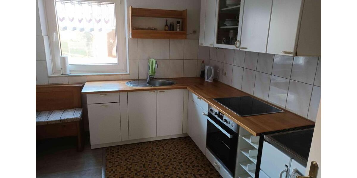 Etagenwohnung Cadolzburg - 9 Zimmer, 140 m&sup2;, 17&euro; | Angebot:25869149