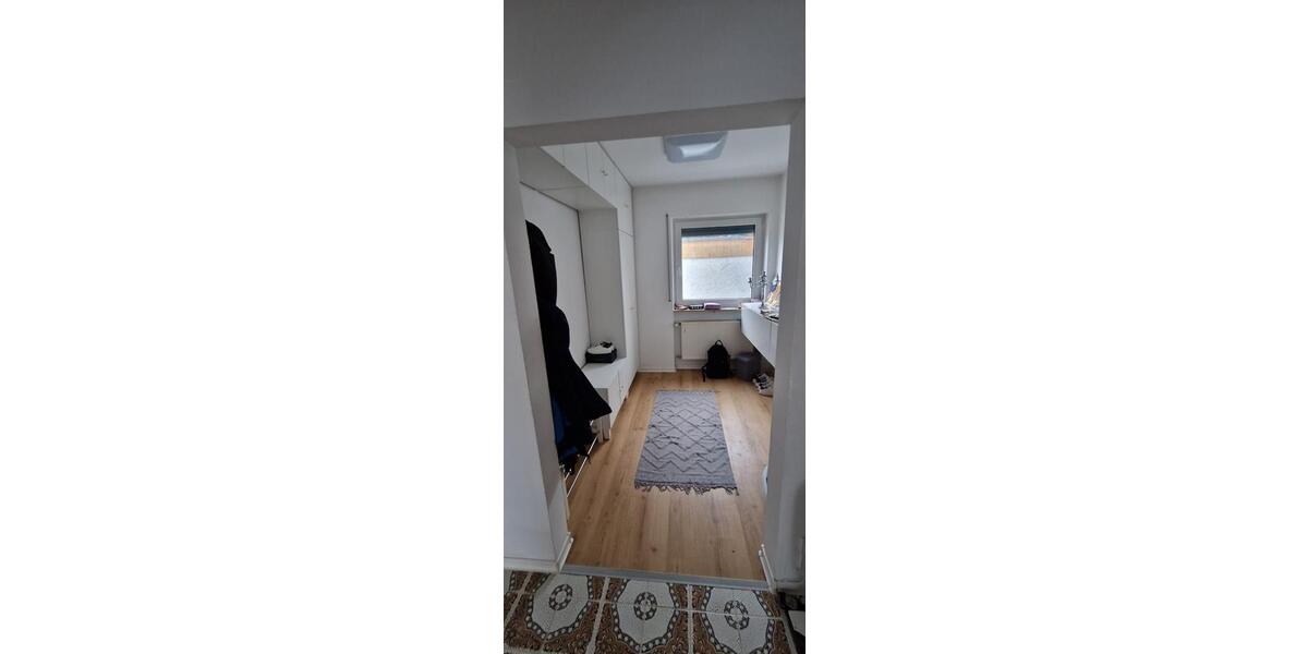 Einfamilienhaus Windsbach - 7 Zimmer, 250 m&sup2;, 490.000&euro; | Angebot:25052583