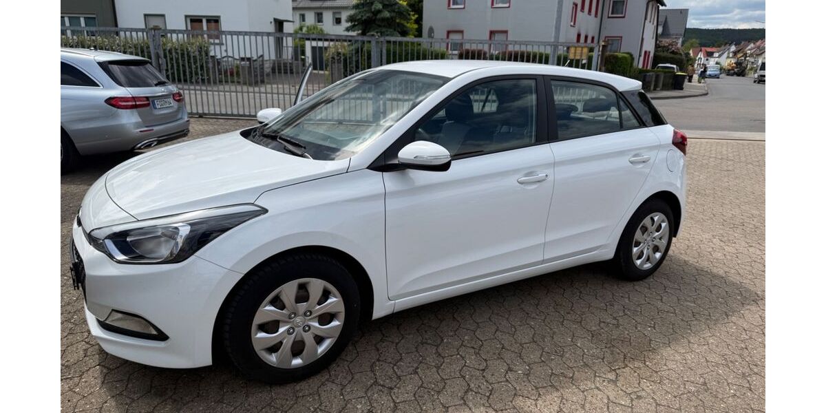 Hyundai i20 68.900 km 6.999 &euro; Forchheim 91301