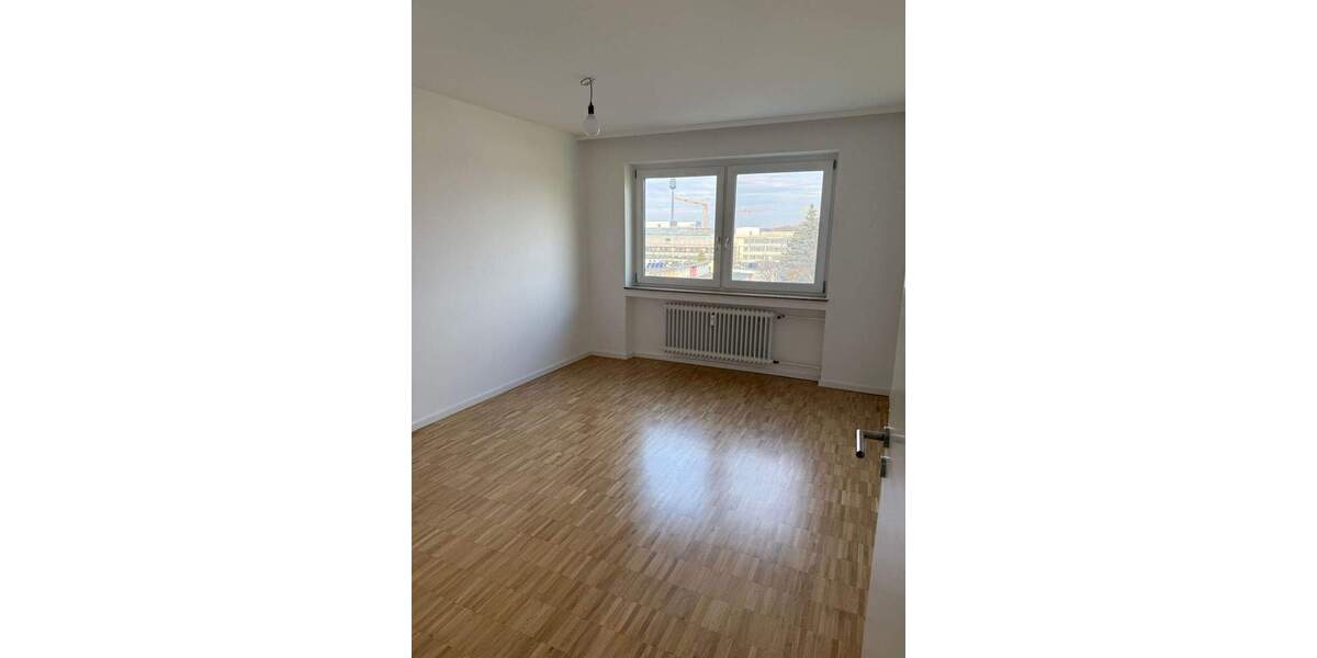 Etagenwohnung Nürnberg-3 Röthenbach b Schweinau - 2 Zimmer, 80 m&sup2;, 280.000&euro; | Angebot:25703825