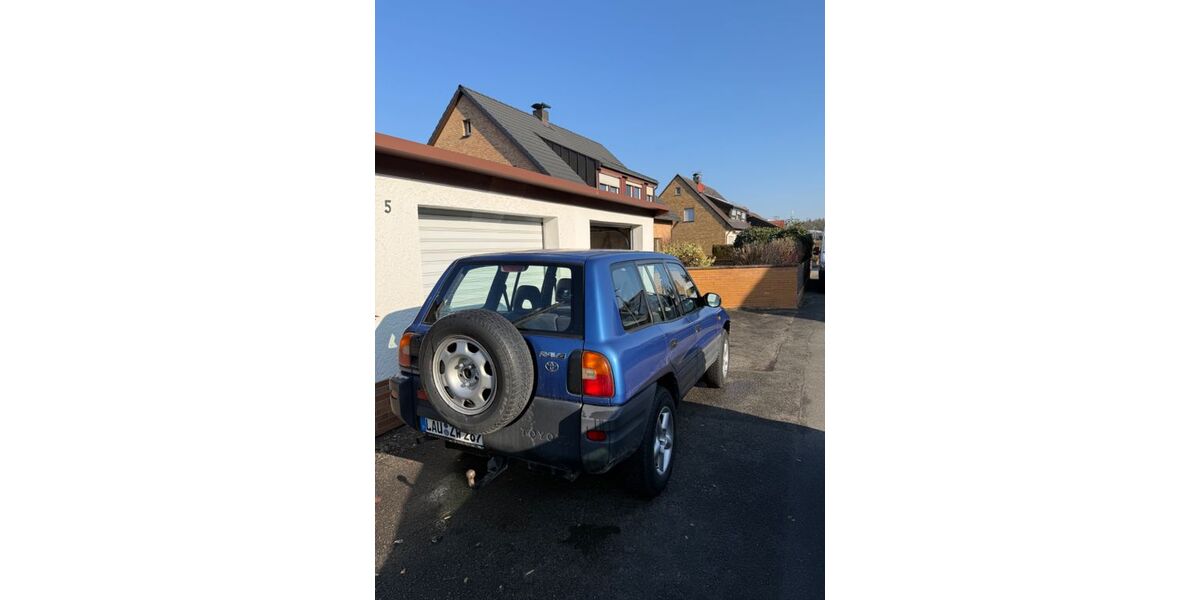 Toyota RAV 4 196.000 km 4.850 &euro; Lauf an der Pegnitz 91207