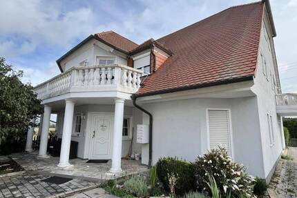 Wohnung Cadolzburg - 2 Zimmer, 94 m&sup2;, 199.000&euro; | Angebot:26852477
