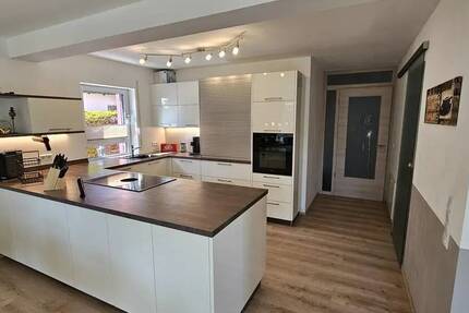 Haus Burgthann Ezelsdorf - 7 Zimmer, 210 m&sup2;, 699.000&euro; | Angebot:26795416