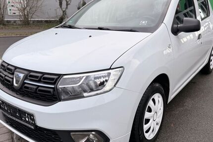 Dacia Sandero 87.000 km 5.990 &euro; Fürth 90763