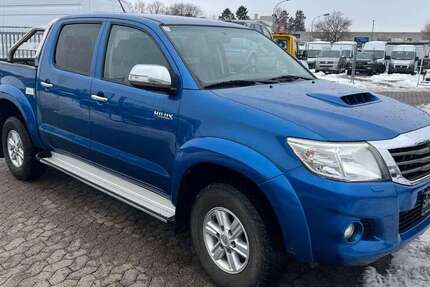 Toyota Hilux 220.000 km 13.900 &euro; Nürnberg 90431