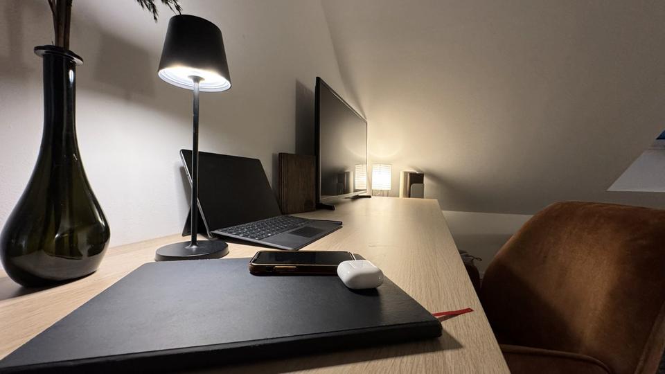 Dachgeschoßwohnung Erlangen Am Anger - 1 Zimmer, 27 m&sup2;, 890&euro; | Angebot:26636873