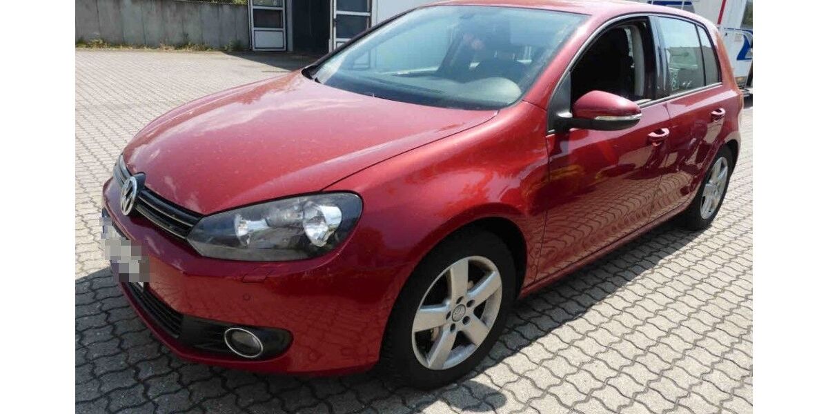 VW Golf 76.069 km 13.900 &euro; Fürth 90766