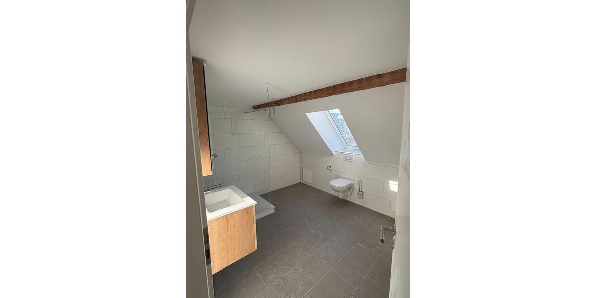 Maisonettenwohnung Neustadt an der Aisch - 2.5 Zimmer, 106 m&sup2;, 1.200&euro; | Angebot:24706593